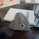 Special  LV Louis Vuitton   Fall and Winter Mixed Yarn Knit Wool HatThe hat feels super good and thick      the color is huge white ~!Soft and sticky good show face small! Photographs also have a sense of atmosphereMy he