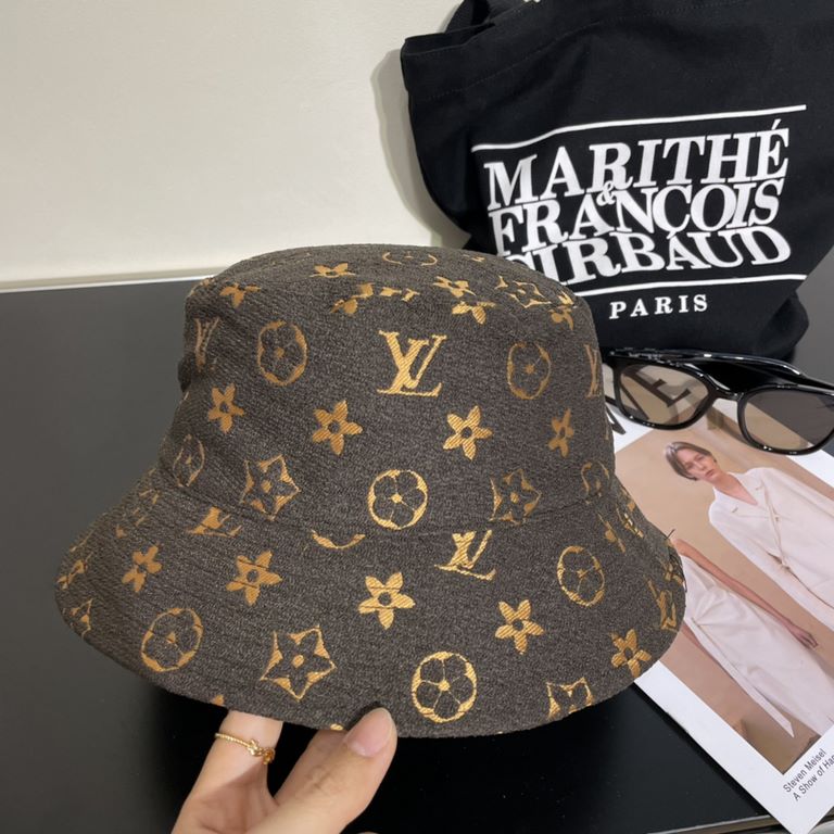 LV Louis Vuitton original single fisherman hat counter hot models cotton lining, light and breathable. Perfect version of the grid accurate, original quality, exclusive physical shooting, men and women apply!