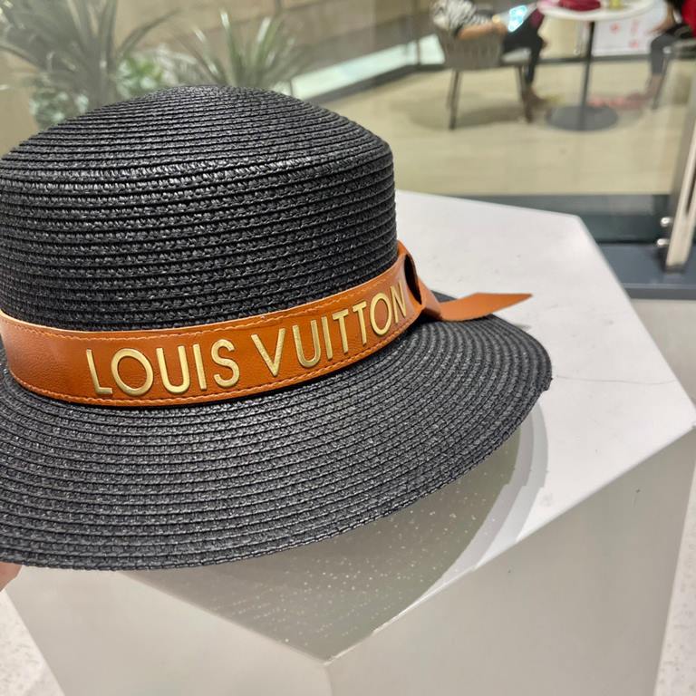 [LV Louis Vuitton] 2023 new small fragrance vacation style flat straw hat, travel essential, super good with, hurry to get!