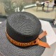 [LV Louis Vuitton] 2023 new small fragrance vacation style flat straw hat, travel essential, super good with, hurry to get!