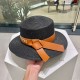 [LV Louis Vuitton] 2023 new small fragrance vacation style flat straw hat, travel essential, super good with, hurry to get!