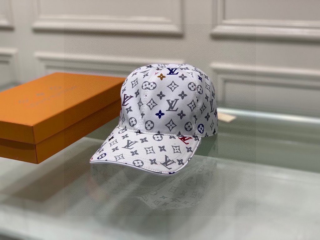 New model shipments! With box cloth bag, LV Louis Vuitton new original single baseball cap, colorful printing, counter 11 open mold customized, original canvas material   head layer cowhide, cotton lining, light and brea