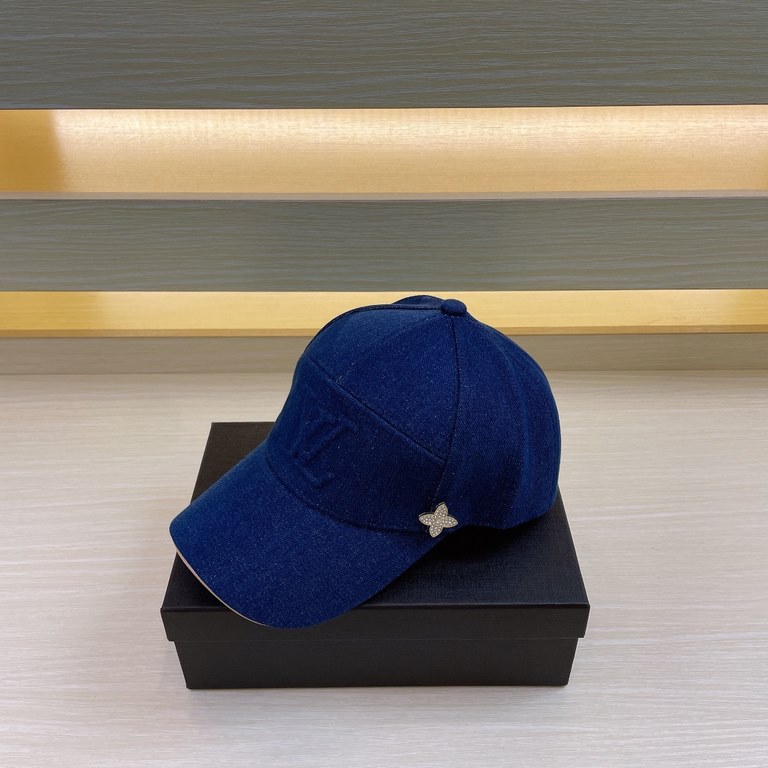 LV (Louis Vuitton) original single baseball cap, washed denim, counter 11 open mold customized, original denim fabric   head layer cowhide, lightweight and breathable! Awesome quality, base head circumference 56, adjusta