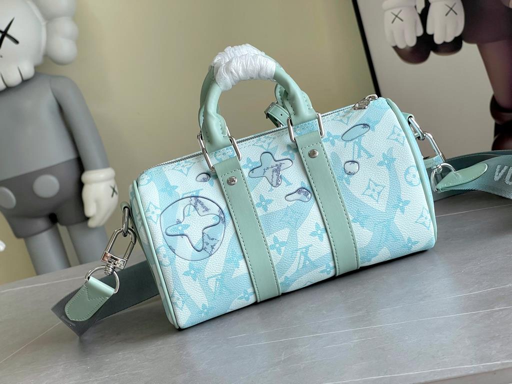 M22527 Tiffany GreenMen's Bags Pillow Bags Keepall Collection KEEPALL BANDOULIèRE 25 Handbag The Keepall Bandoulière 25 Handbag is based on a creative inkjet printing process that resembles water droplets gliding over th