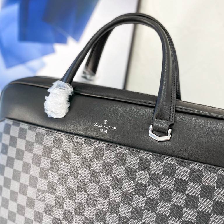 New [love] Louis Vuitton lv original single authentic new counter with the same high-end men's casual briefcase   workmanship super refined and elegant. With imported raw materials cowhide special lining bag.