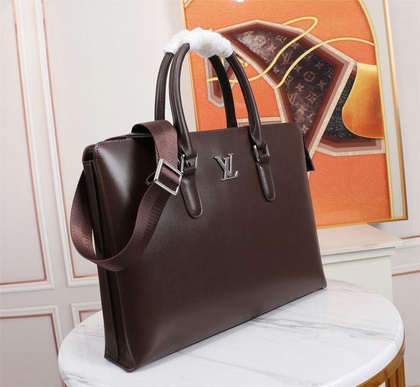 Top quality original single] 2022 latest models LV briefcase European original imported cowhide sketching iconic lines, using imported equipment, fashion trend, counter quality, more zipper pockets and internal patch poc