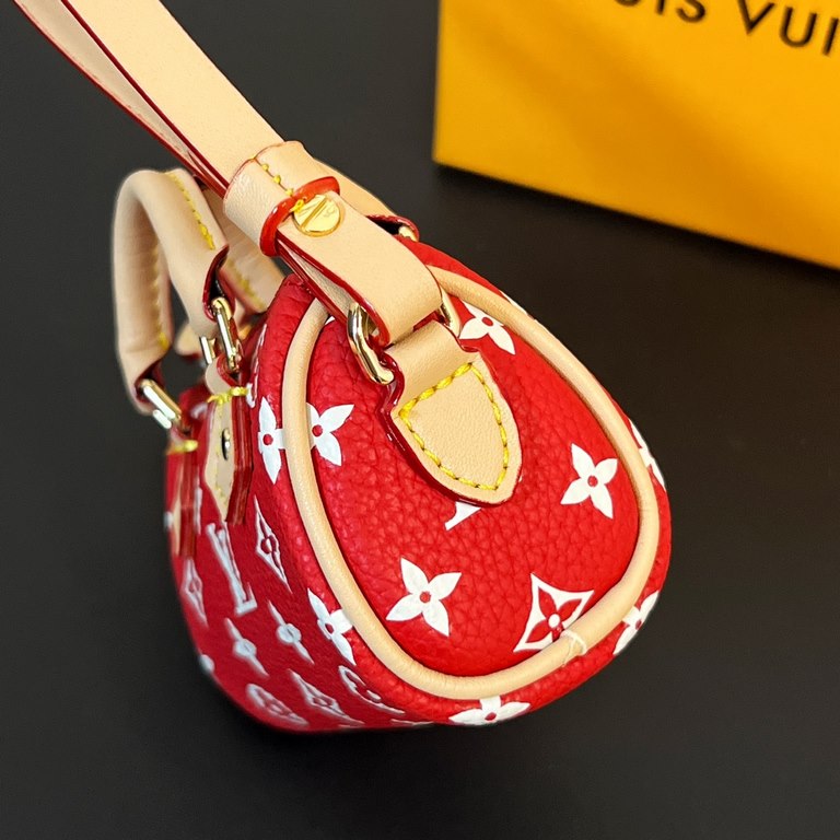 new   old pattern 5 colors In stock  MINI KEEPALL bag charm with keychain Louis Vuitton Louis Vuitton lv Mini Pillow Bag Pendant  This Mini Keepall bag and keychain is a bold and adventurous take on the classic handbag s