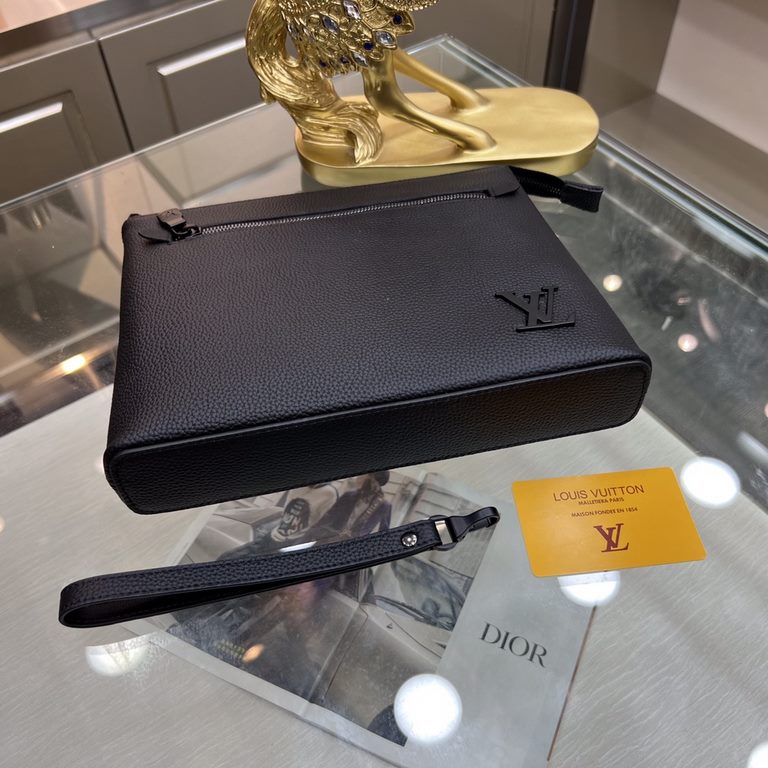 LOUIS VUITTON (Louis Vuitton   ) top original single latest model clutch bag. Imported head layer cowhide. Original hardware. Workmanship to see the details, every place is incomparable to pay attention to, exquisite and