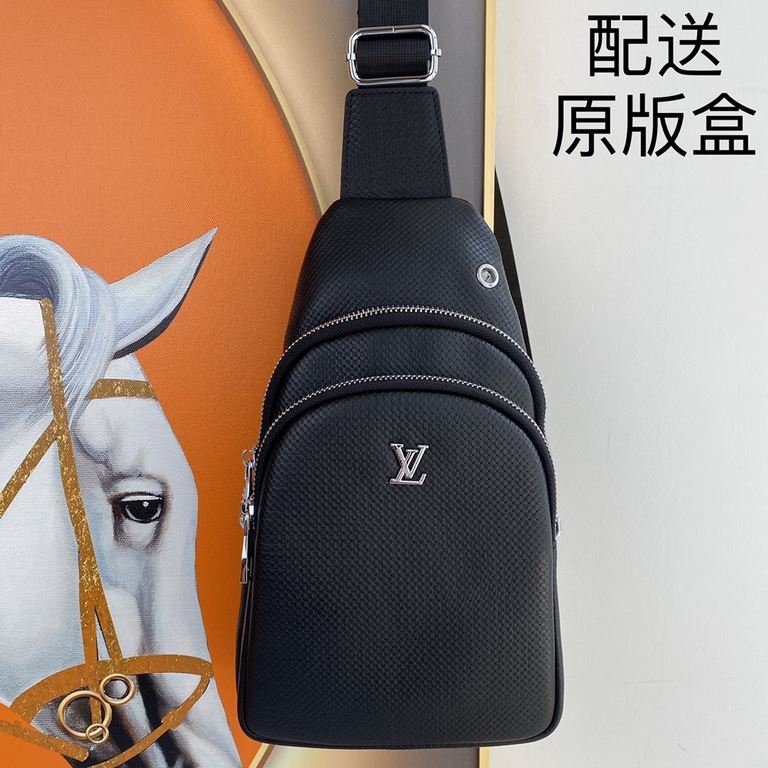 Distribution of the original box] the latest styles, LV men's chest bag   the original single quality using imported original leather material, lightweight, comfortable, smooth texture, delicate feel Noble hardware low-p