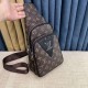 So many people looking at the bag!  LV is not good to sell turn the picture know. Newest 2020 Launched Men's Chest Bag, Selected Leather - High-grade Imported Cowhide Leather, Imported Lining Design  Uniform alignment [B