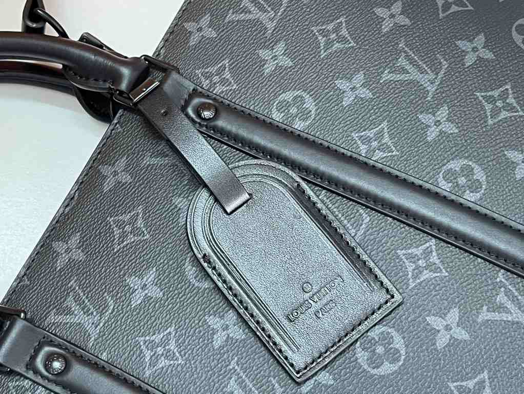 Top Original 45265 Sac Plat Horizontal Zippé Briefcase in Monogram Eclipse canvas and leather, LV letters embossed with the Monogram nameplate to pay tribute to the brand's legacy, sharp lines to write a new chapter of b