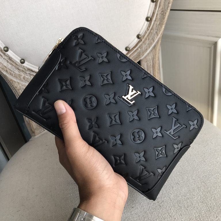 Top counter rats high-end goods 2022 latest hot models LV double zipper imported head layer cowhide clutch bag hot models a large number of shipments, clamoring counter goods   top original single goods   paper talking a