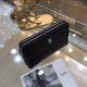 LV Louis Vuitton [double pull] leather good look at the details, on the hand more beautiful   Casual Peplum Clutch    Imported Original Italian Cowhide   Large capacity Top private customized hardware Does not fade Hundr