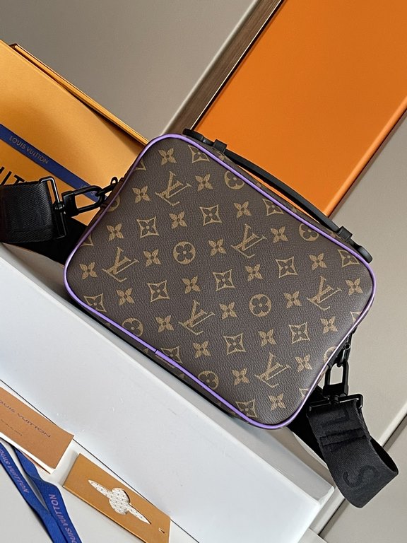 Top quality original  Original development, all-steel hardware    This S Lock messenger bag in Monogram Macassar canvas features a new closure inspired by Georges Vuitton's hard case closure designed in 1886. A special f