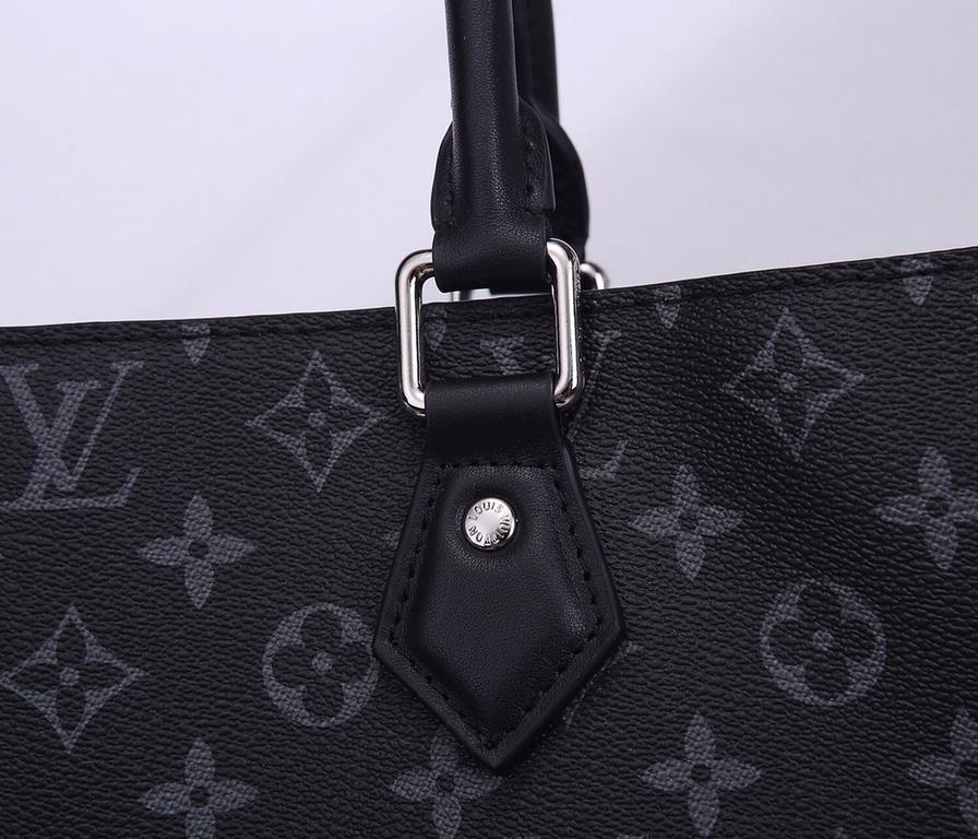 TOP ORIGINAL M44733GRAND SAC Handbag Inspired by Louis Vuitton's classic Sac Plat handbag from the 1960s, the Grand Sac handbag is given a new look in Monogram Eclipse canvas. It has plenty of space to organize your offi