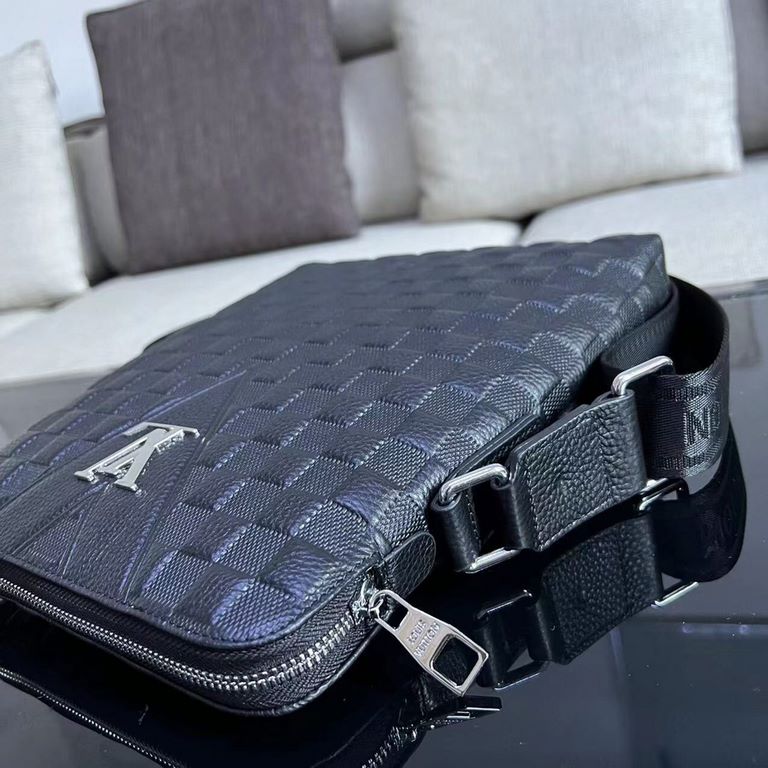 top LV crossbody bags    classic hot shipping pull, without adding any effect) top imported original cowhide, ultra-high definition hardware logo logo, ultra-comfortable feel soft leather, ultra-high technology leather d