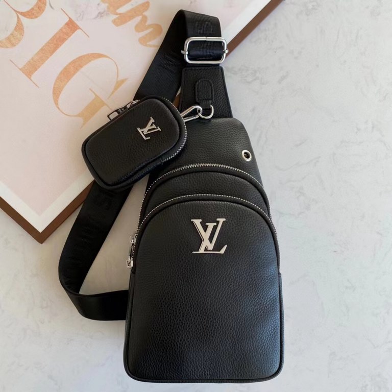 LV    new men's chest bag tide brand   the most trendy and hottest models Imported original cowhide, feel first-class   workmanship is very exquisite   show fashion and trend, presenting an inadvertent fashionable style 