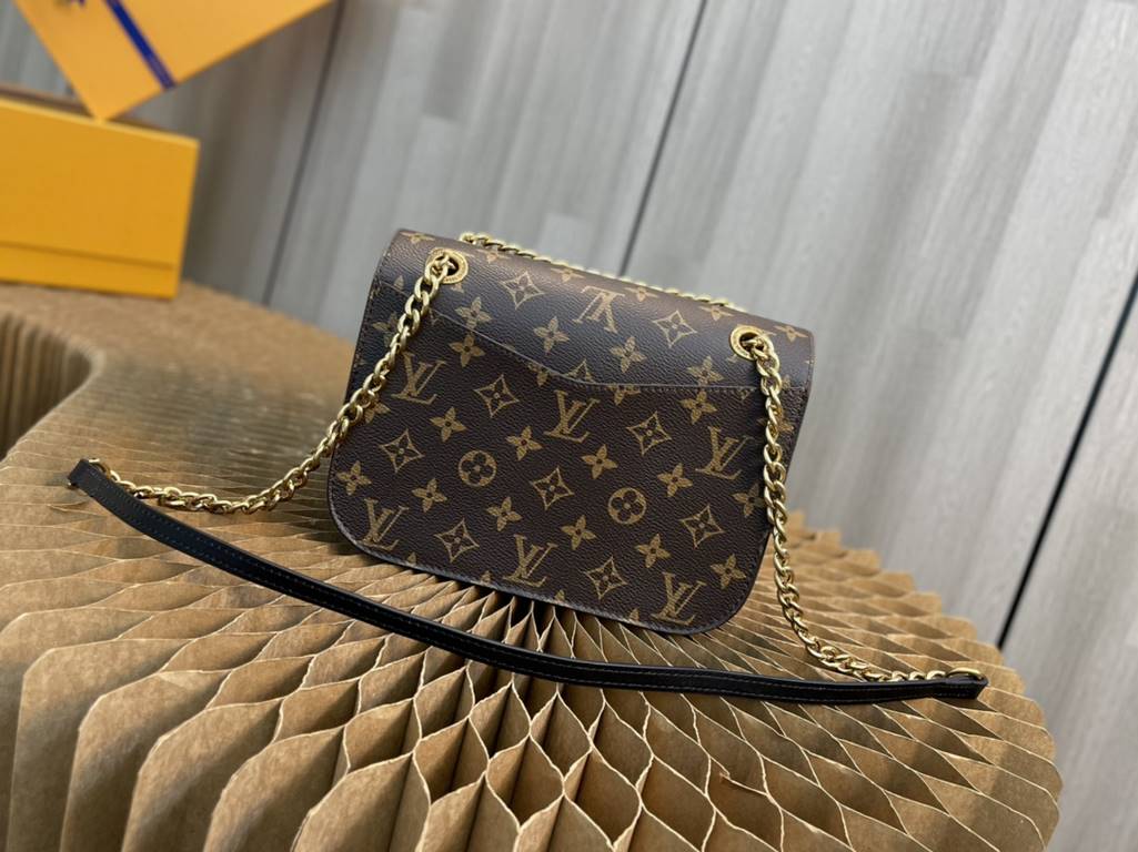 Top Original [Exclusive Background] M45592 Chain Bag Counterpart Full Steel Hardware Lining] The NeoMonceau handbag adds to the Louis Vuitton handbag collection for winter 2020. Borrowing from the classic LV hard case, t