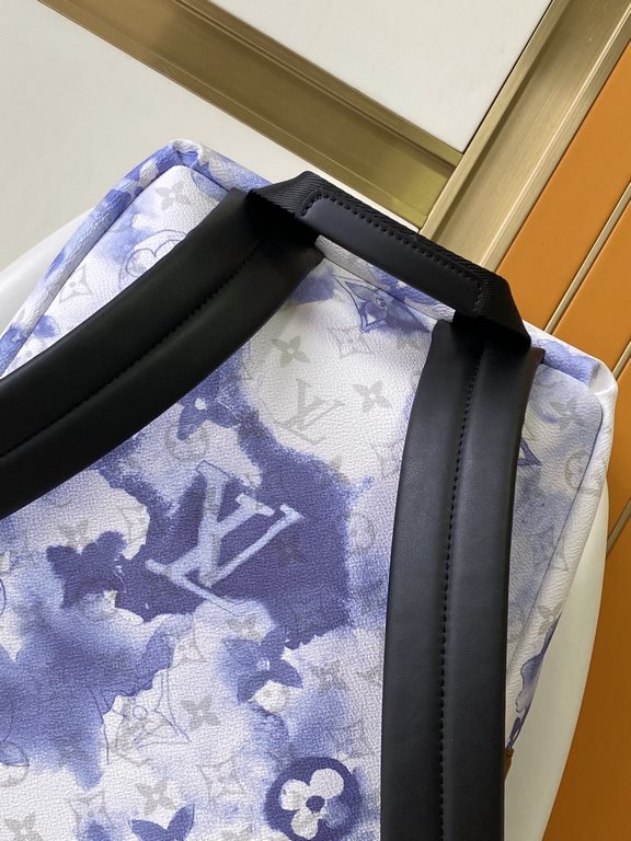 Top Original  M45760 Ink Blue Discovery Shoulder Bag Aurora Monogram Floral and LV Letters takes a cue from the classic design of the collegiate style backpack, featuring an iPad pocket. Adjustable leather straps ensure 