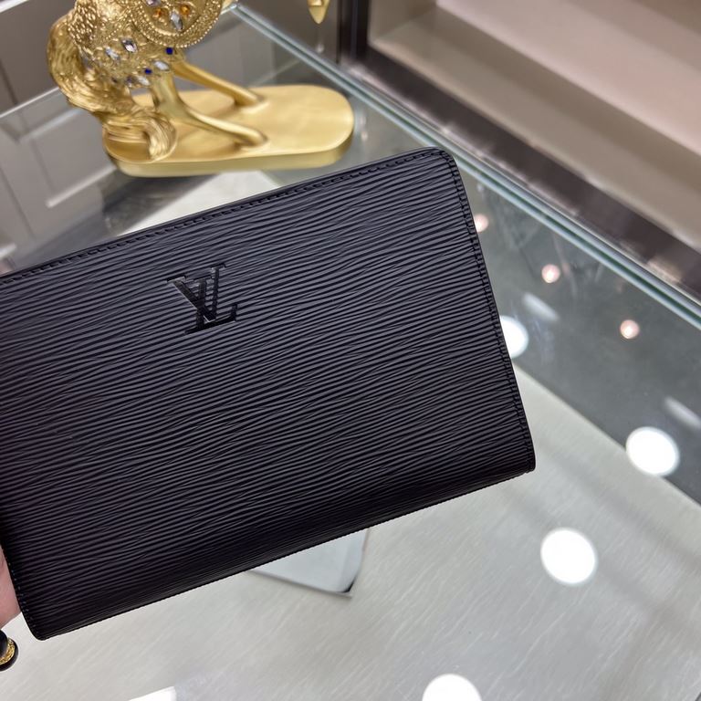 New  LOUIS VUITTON (Louis Vuitton)   the latest clutch bag Not only the bag type to do a good job, and the quality is also very fine, using imported water ripple cowhide leather production, hardware supporting with a com