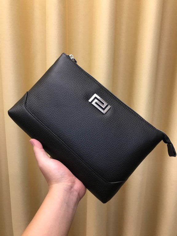 With the box   so many people fancy bag Lv is not good to sell turn the picture know. Latest 2021 Launched  Men's Clutch Zipper Bag, Selected Leather - High-grade Imported Cowhide Leather, Imported Lining Design   Unifor