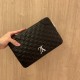 (burst) LV men's high-end handbag clutch. Inside and outside are top materials, top imported original ... leather (Italy imported cowhide) ultra-high definition hardware logo logo, top special hardware, high-end velvet l