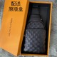 The latest style ＜LV＞ men's   chest bag   hot shipping   (physical photos   without adding any effect) original imported first layer cowhide   leather feel soft and comfortable   thoughtful design headphone cable drillin