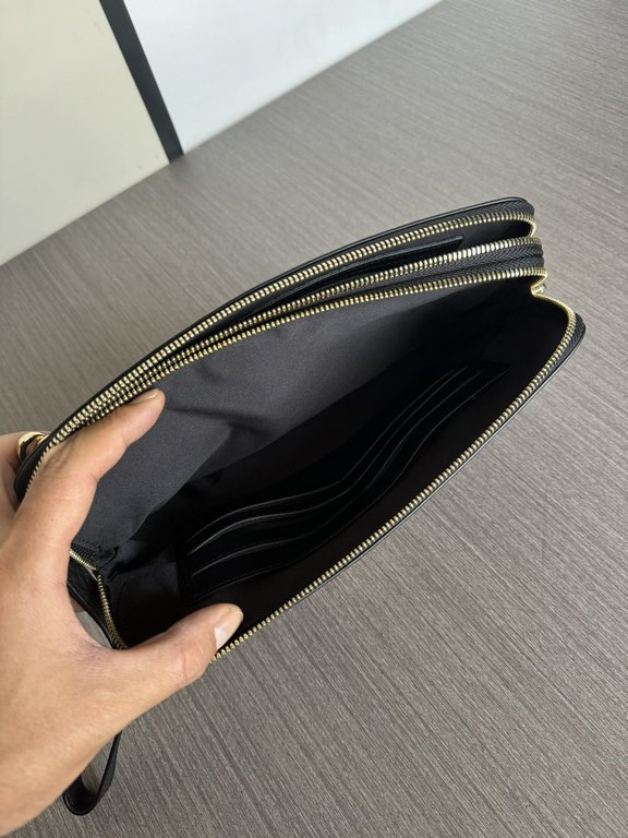 Top counter rats high-end goods 2024 latest hot models LV double zipper password lock imported head layer cowhide clutch bag fire models a large number of shipments, clamoring counter goods   top original single goods   