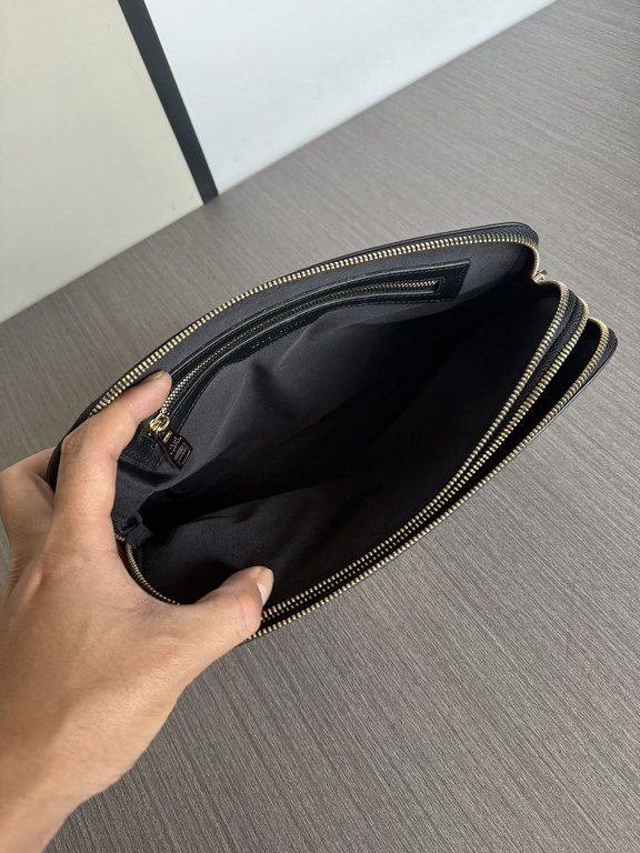 Top counter rats high-end goods 2024 latest hot models LV double zipper password lock imported head layer cowhide clutch bag fire models a large number of shipments, clamoring counter goods   top original single goods   