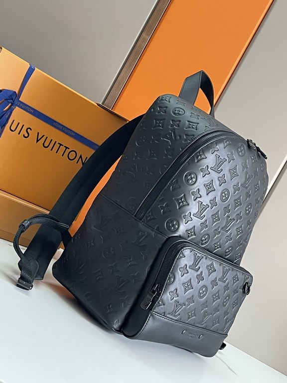 Top Original M46109 Embossed Black This racerback exudes sporty-chic attitude in a montage leather shadow. Lightweight calf leather in elegant black is embossed with Louis Vuitton's classic montage pattern for an underst