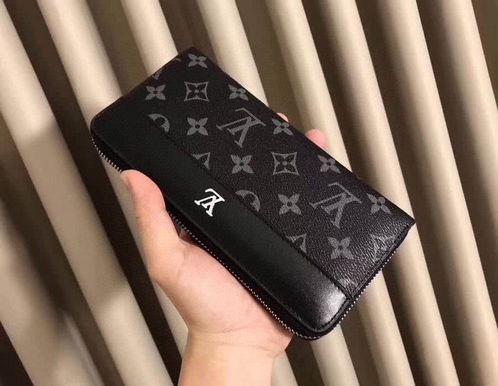 () [Original] LV Louis Vuitton  [Model] 666066 small wallet [Size] 19-10-2.5cm [Color] black high-end quality (original authentic) [Material] LV Louis Vuitton counter purchases classic  the original imported   cowhide  a