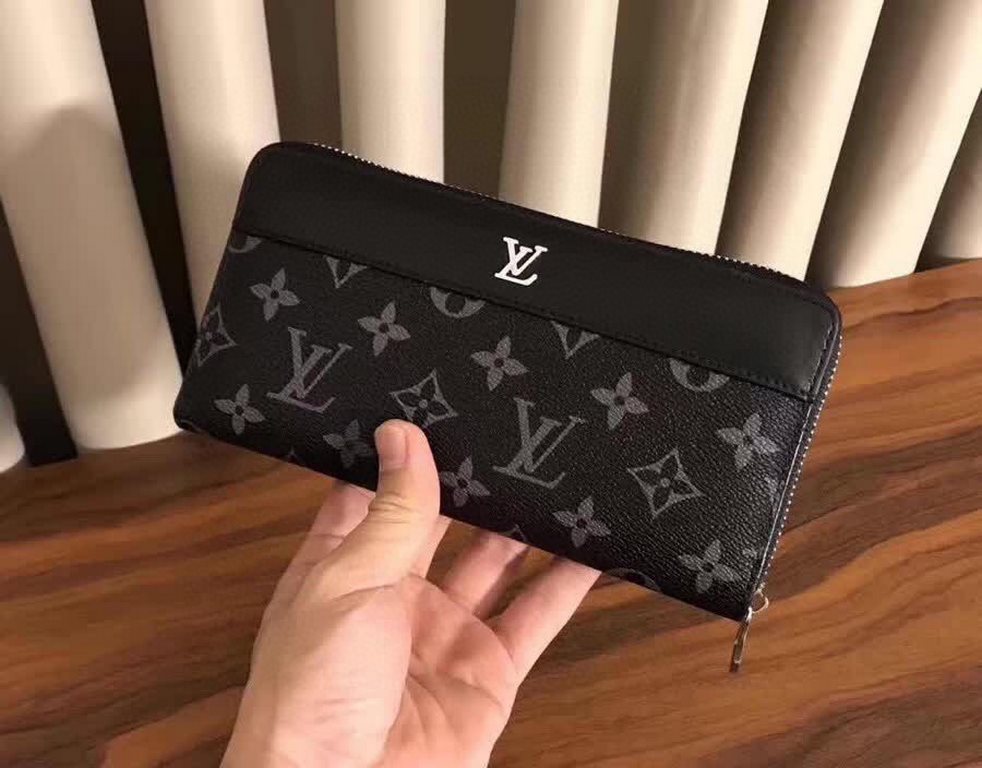 () [Original] LV Louis Vuitton  [Model] 666066 small wallet [Size] 19-10-2.5cm [Color] black high-end quality (original authentic) [Material] LV Louis Vuitton counter purchases classic  the original imported   cowhide  a