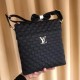 New Lv crossbody bag   Italian imported cowhide   top goods,   steel hardware are brand LOGO, look at the gloss of the leather, look at the oil edges, look at the alignment, the highest quality in the market, there is no