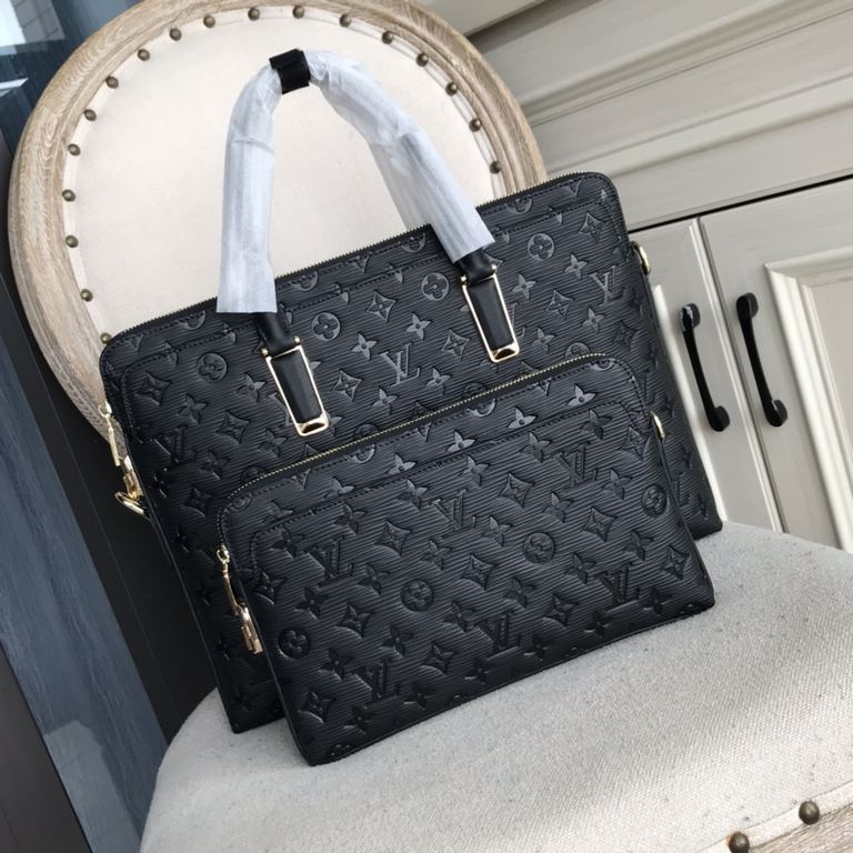 Top counter rat ruthless goods 2022 latest hot models LV combination lock imported leather embossed high-end handheld briefcase hot models a large number of shipments, clamoring counter goods   top original single goods 