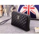 P ~ [Jingdong available] latest models double zipper handbag Louis vuitton black double zipper   absolute head layer cowhide latest models LV men   clutch bag    using top Italian imported cowhide    custom counter gold 