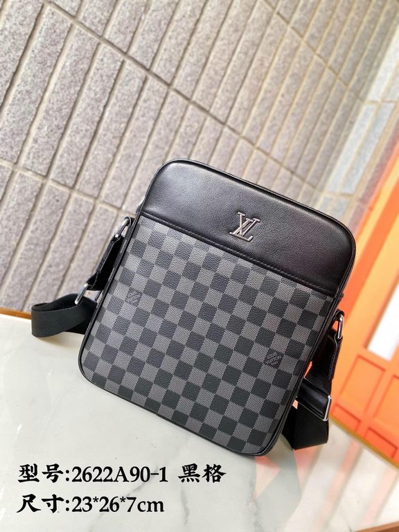 A90-1 LouisVuitton Latest Men's Cowhide Leather with PVC Fabric Crossbody Bag Ships     Original Men's Crossbody Bag  Hardware Exquisite plating  Unique design concepts     Fabrics are imported. First layer nappa  leathe