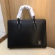 Out of the shipment ah [hey ha] Lv . Briefcase Genuine YKK hardware, get your hands on you understand how good Italy    imported elephant grain cowhide (market exclusivity), removable shoulder strap, the size of the body