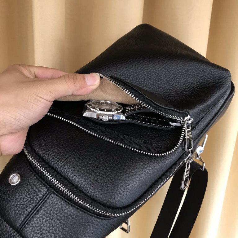 Lv chest bag before and after the full leather chest bag top high-end atmosphere imported original first layer cowhide, wear-resistant. Senior tailor three-dimensional tailoring perfect version of the upper body effect e