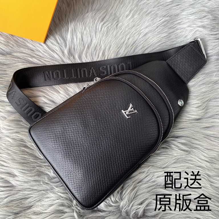 Distribution of the original box], the latest styles, LV men's chest bag   original single quality imported original leather material, lightweight, comfortable, smooth texture, delicate feel Noble hardware low-profile lu