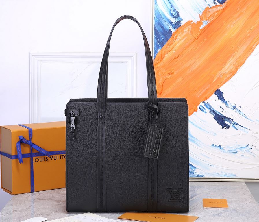 TOP ORIGINAL  M57308 BLACK The new LV Aerogram tote bag is made from supple, grained calf leather and features a subtle embellishment of leather tabs and metallic LV letters, which work together with the minimalist desig