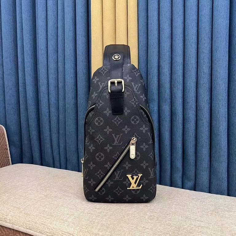 LV Chest BagModel 23344Size 18-31-5Counter new    heavy hit replica   original leather replica   leather super soft   oversized capacity   customized counter original hardware  smooth zipper    perfect craftsmanship   re