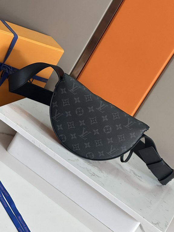 Top Original   Original Development, All Steel Hardware     This LV Moon Crossbody handbag is crafted from Monogram Eclipse-coated canvas with leather trimmings and a shoulder strap for a sophisticated and handsome look.