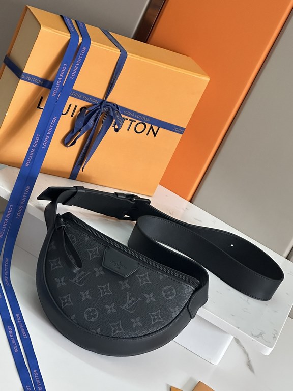 Top Original   Original Development, All Steel Hardware     This LV Moon Crossbody handbag is crafted from Monogram Eclipse-coated canvas with leather trimmings and a shoulder strap for a sophisticated and handsome look.