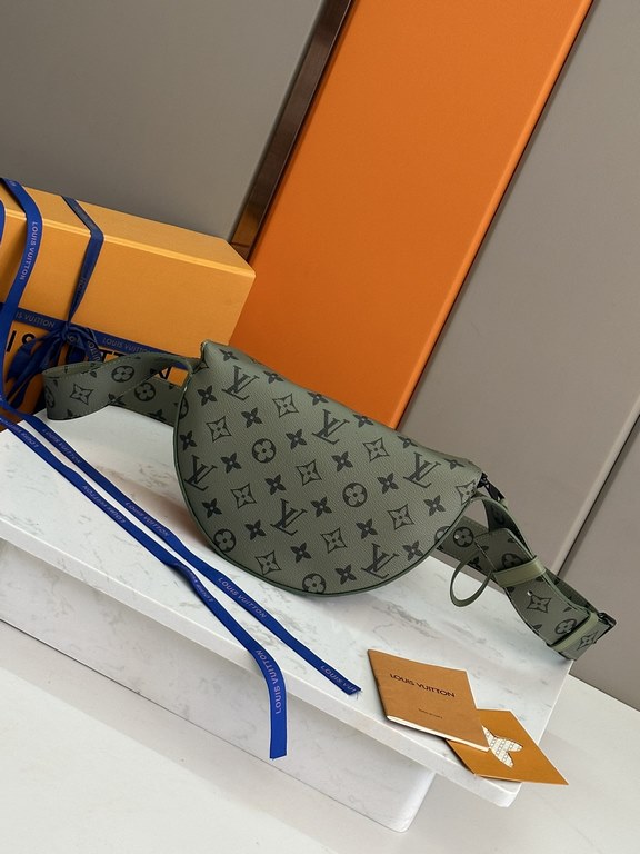 Model No. M23838 Green   This LV Moon Crossbody is made from supple coated canvas for a minimalist design, with an on-trend colorful lining and bold Louis Vuitton lettering. The half-moon silhouette flatters your body an