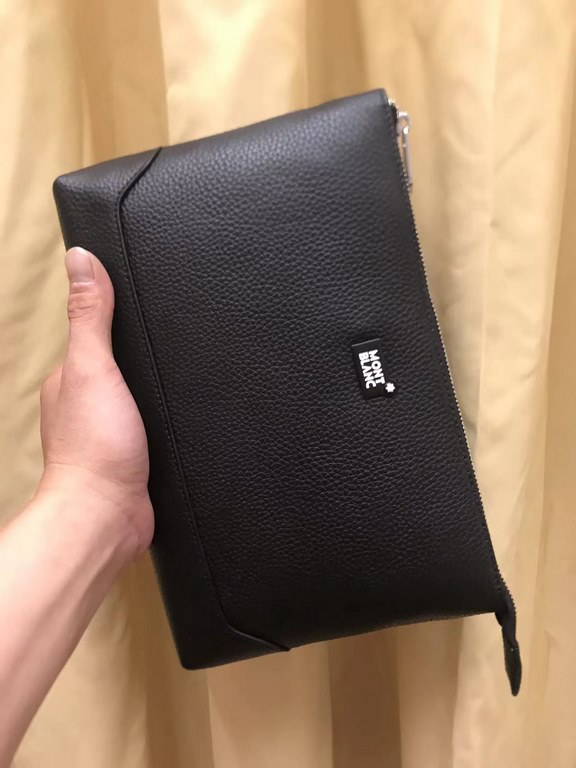 With the box   so many people fancy bag Lv is not good to sell turn the picture know. Latest 2023 Launched  Men's Clutch Zipper Bag, Selected Leather - High-grade Imported Cowhide Leather, Imported Lining Design   Unifor