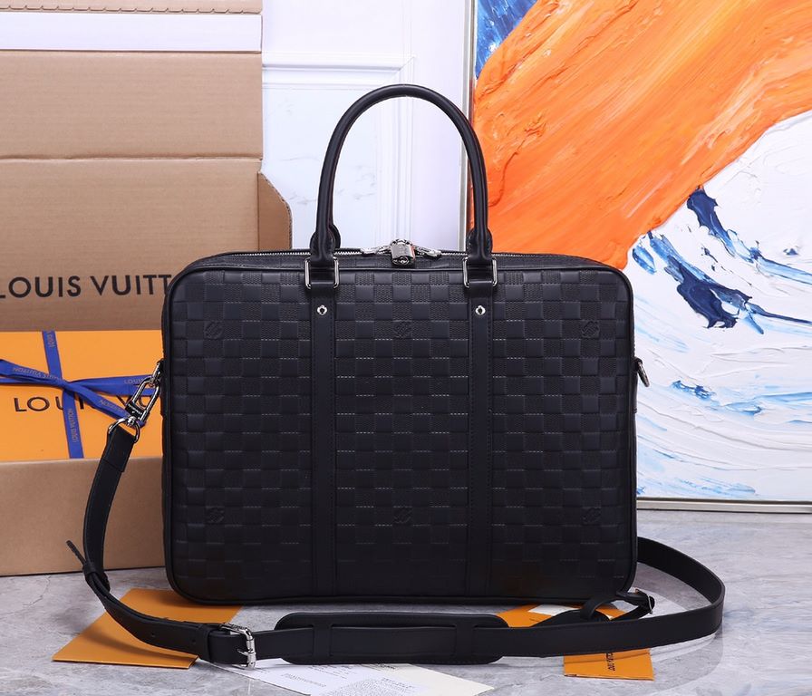 Top original single Model 41478     The latest style LV men's briefcase shipment, the latest hot models come! We won't be able to talk about bragging rights on paper, please let the hard goods speak. The material workman