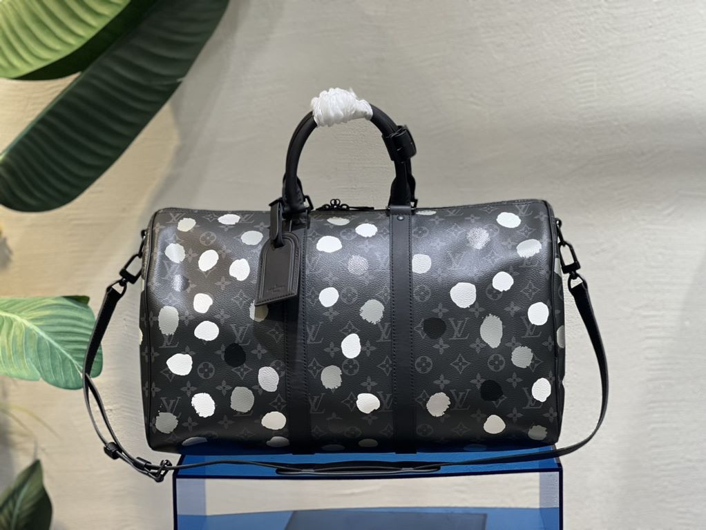 From the Louis Vuitton x Yayoi Kusama collaboration, the M46400 LV x YK Keepall 45 travel bag celebrates the fusion of artistic creativity and craftsmanship with polka dots on Monogram Eclipse canvas, once again making i