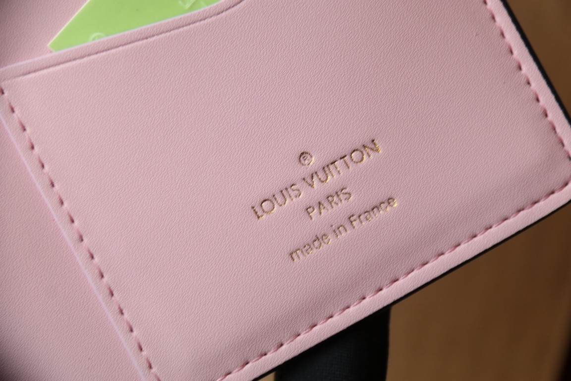 M81330This LV Vertical walletInspired by Capucines handbags, this wallet in soft grained Taurillon leather is embellished with LV letters for the sliding closure. It opens to reveal a color-blocked lining and features a 