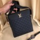 New Lv crossbody bag   Italian imported cowhide   top goods,   steel hardware are brand LOGO, look at the gloss of the leather, look at the oil edge, look at the alignment, the highest quality in the market, there is no 