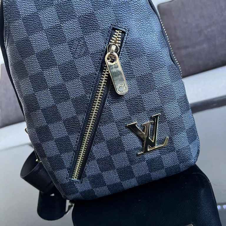 Exclusive  [Original Goods] LV Chest BagModel 23344Size 18-31-5Counter new    heavy hit replica   original leather replica   leather super soft   oversized capacity   customized counter original hardware  smooth zipper  